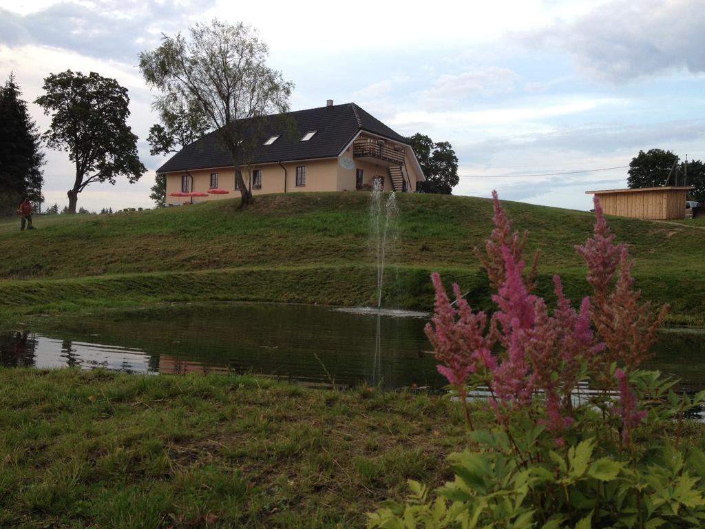 Poeoeni Tavern & Guesthouse Misso Екстер'єр фото